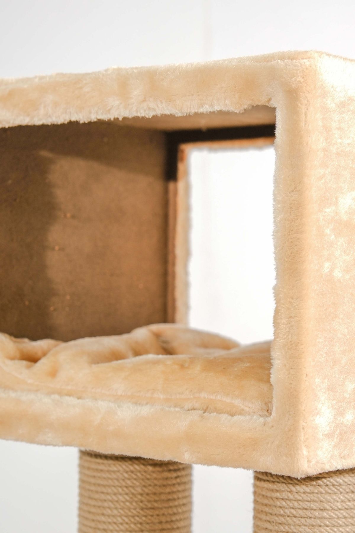 Nantes Tırmalamalı Kedi Evi 
