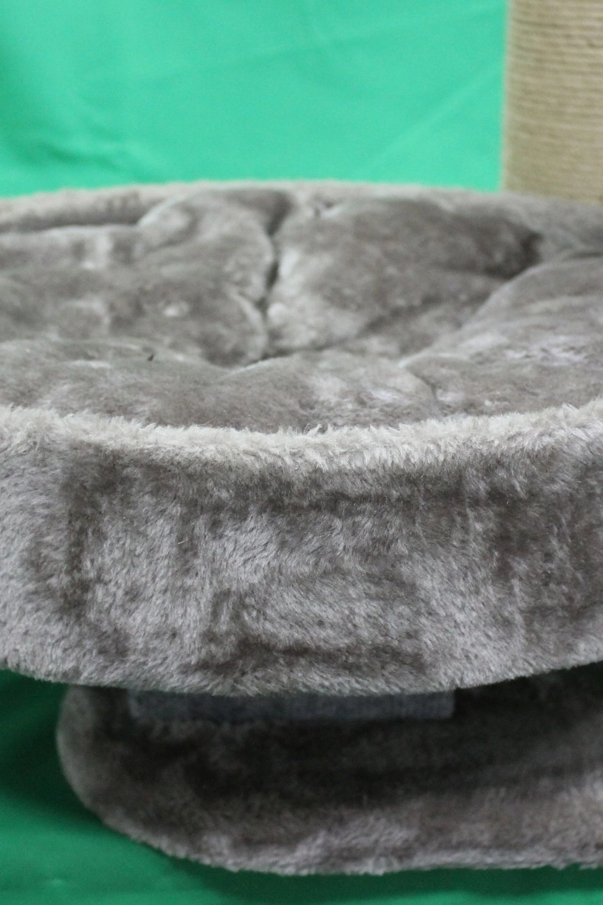 Riga Tırmalamalı Kedi Evi