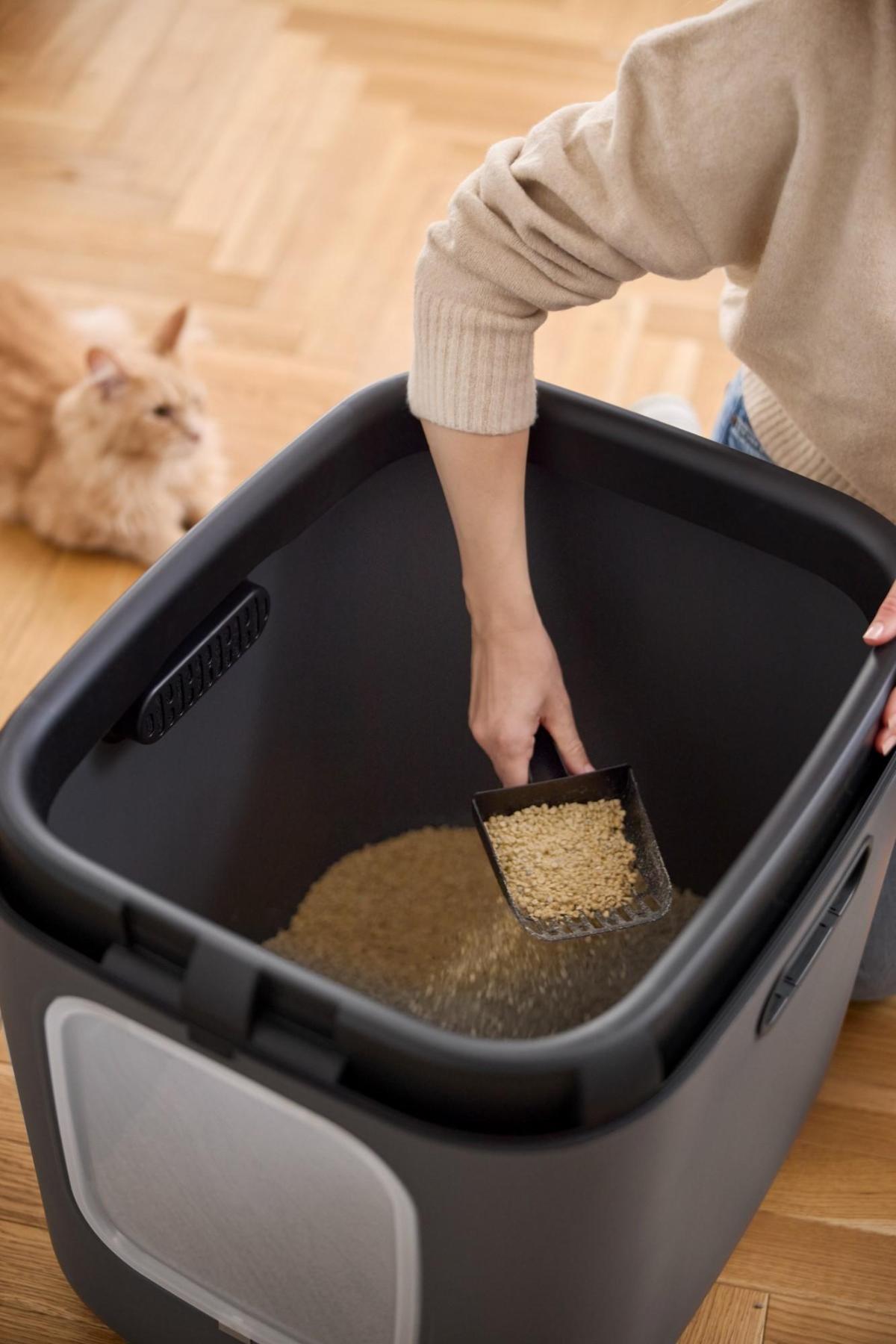 Biala XL Kedi Tuvaleti – Büyük Kediler ve Çok Kedili Evler İçin İdeal